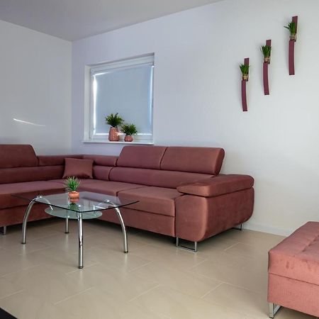 Apartmán Apartament Przy Parku Z Duzym Tarasem ,Prywatny Parking Svinoústí Exteriér fotografie